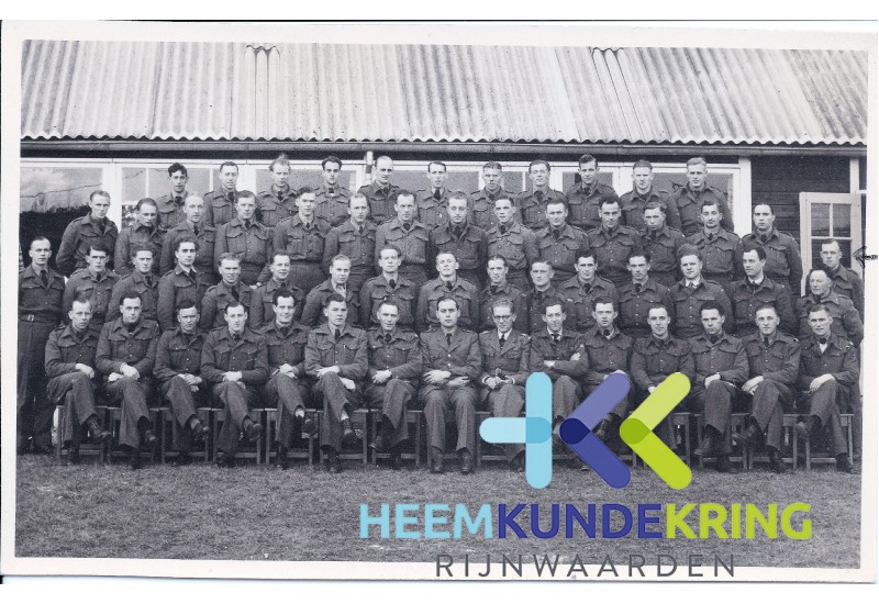 1946 Douaneschool rij 3 rechts Gerrit vdLaag Coll. HKR geschonken door H (2)